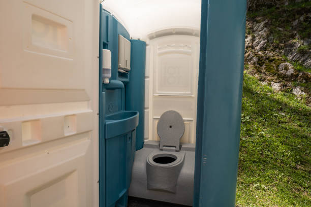 Best Porta potty rental near me  in Coquille, OR
